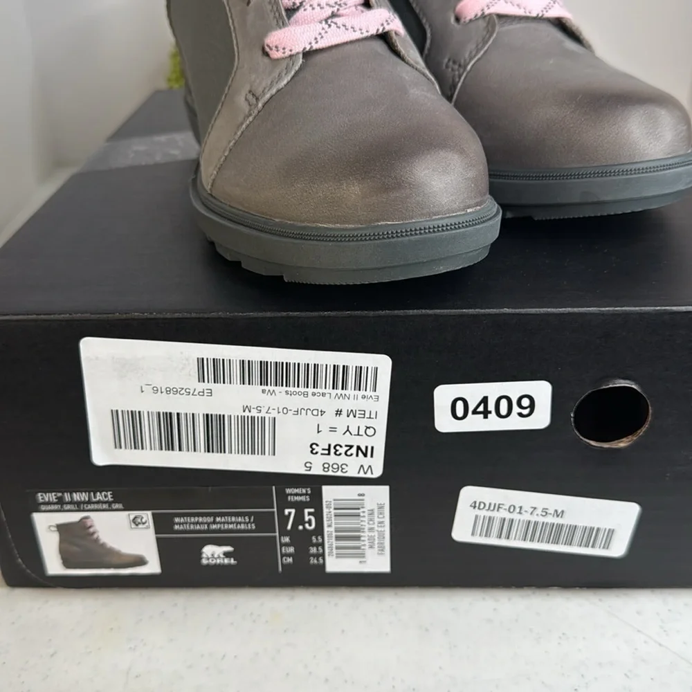 Sorel Women’s Evie II NW Lace Bootie – Quarry, Grill Size 7.5